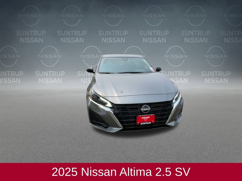 Used 2025 Nissan Altima 2.5 SV image 3
