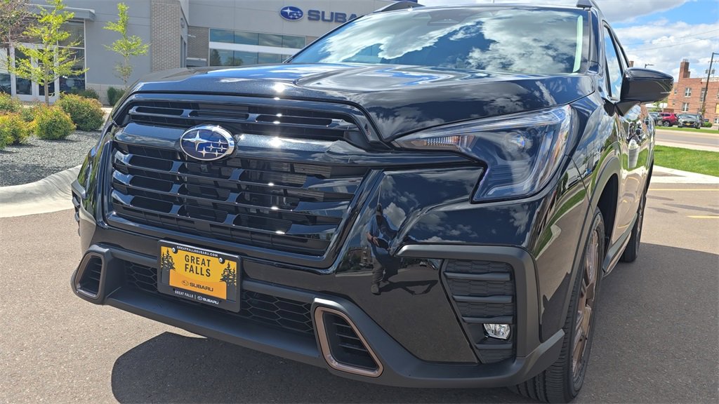 Used 2025 Subaru Ascent Bronze Edition image 9