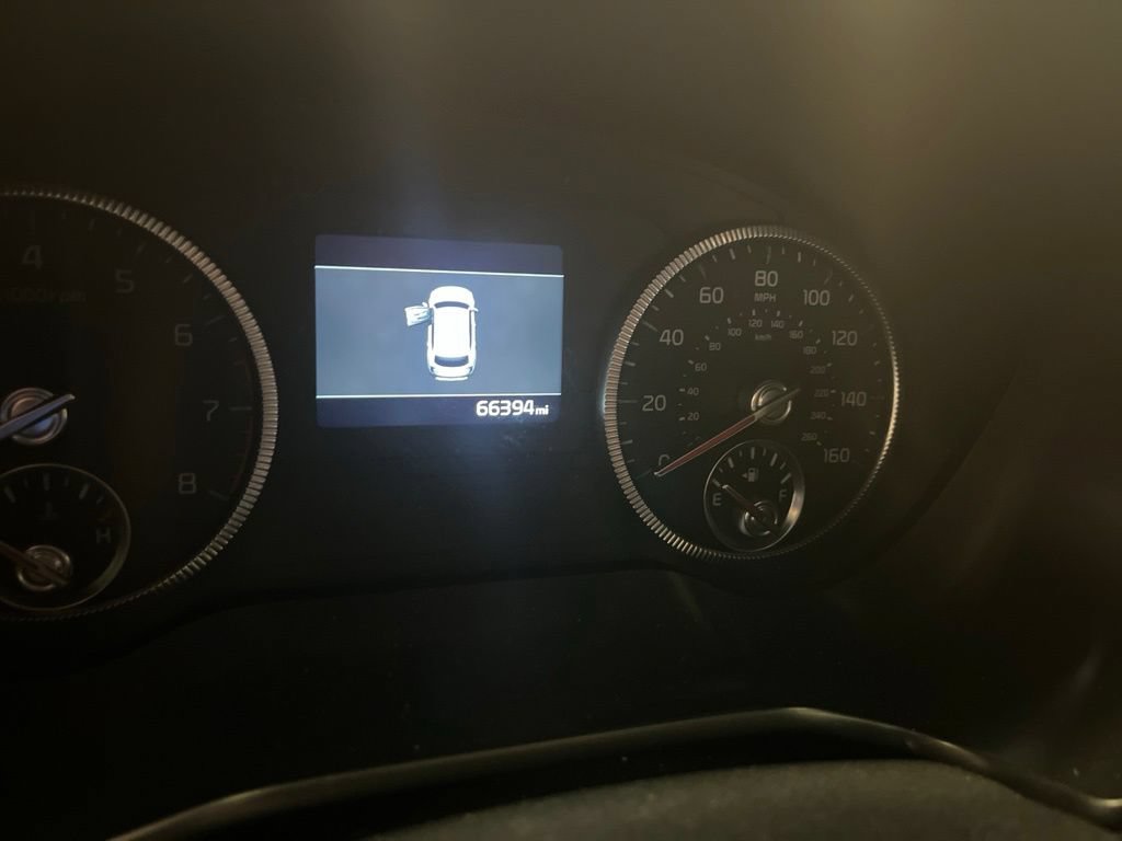 Used 2021 Kia Telluride S AWD/4WD image 3