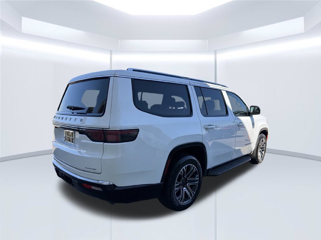Used 2024 Jeep Wagoneer Series II w/ Flexible Seating Group AWD/4WD image 7