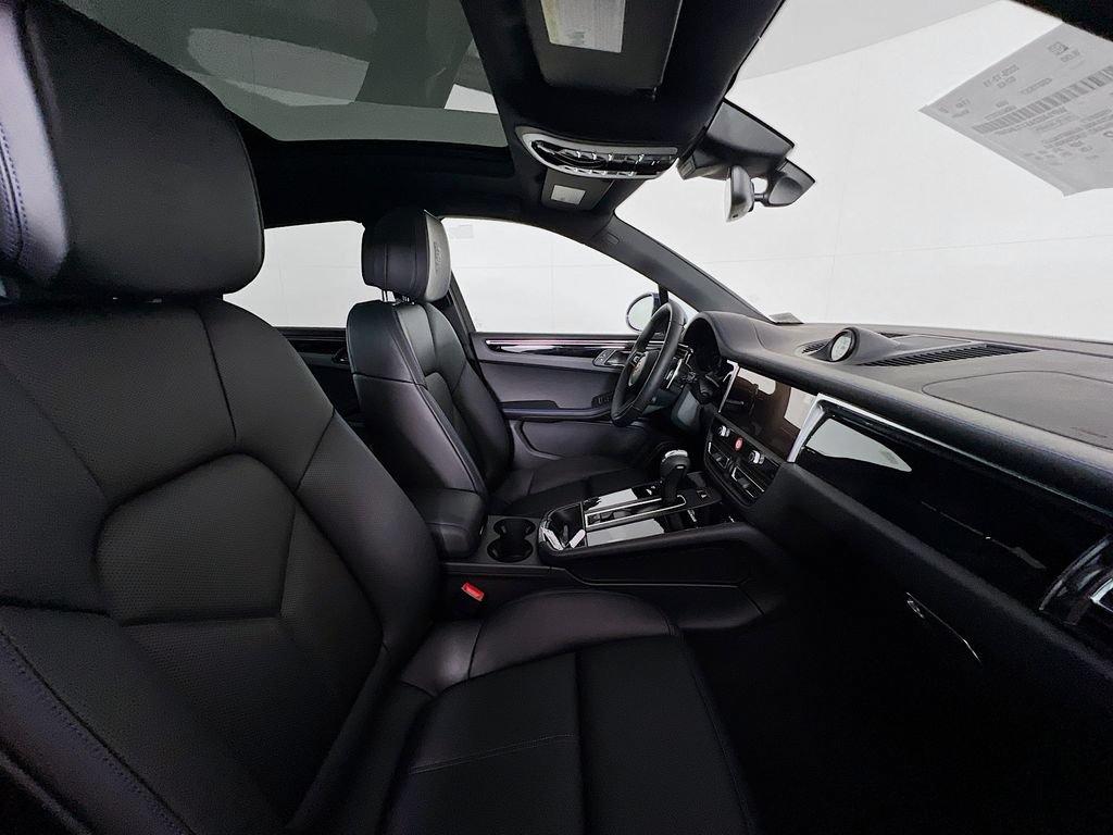 New 2026 Porsche Macan S AWD/4WD image 30