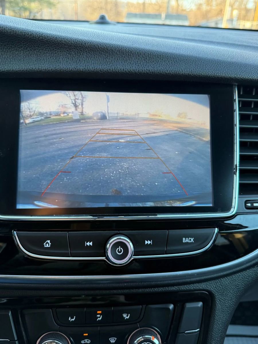 Used 2019 Buick Encore Sport Touring image 28