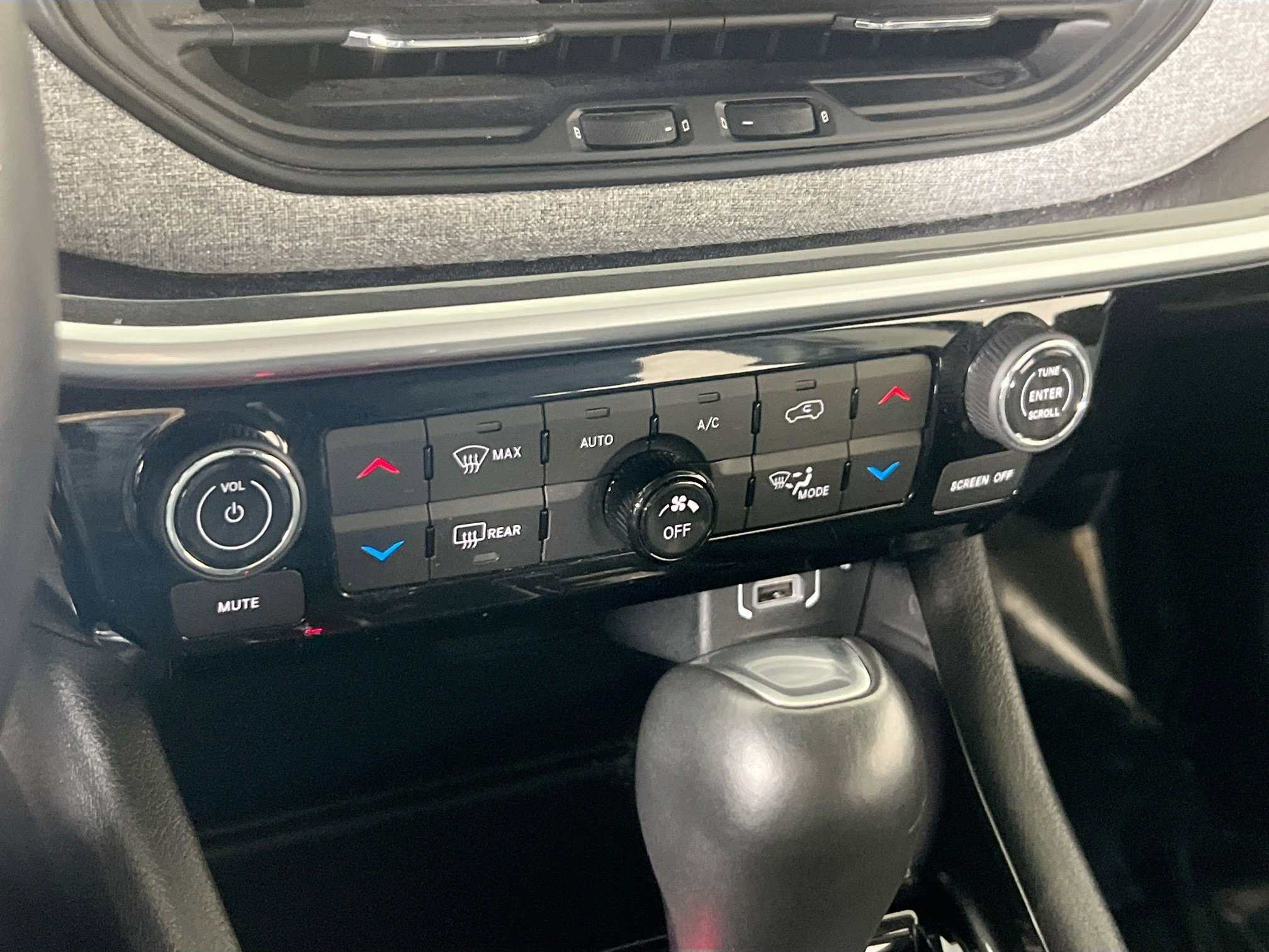 Used 2022 Jeep Compass Latitude w/ Convenience Group image 15