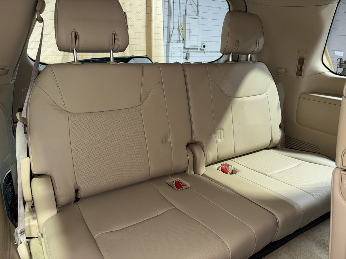 Used 2008 Lexus LX 570 4WD image 25