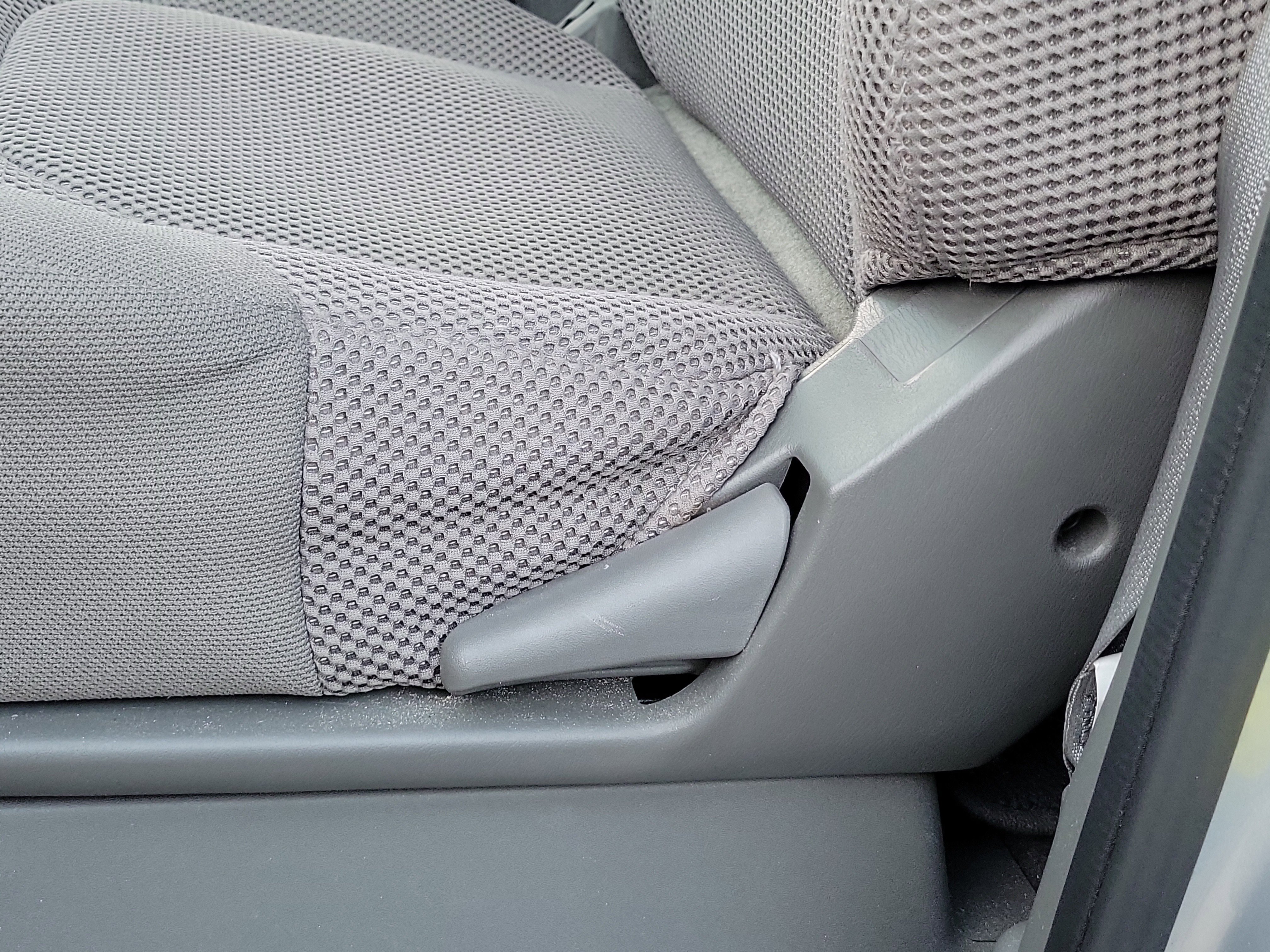 Used 2019 Nissan Frontier SV image 20