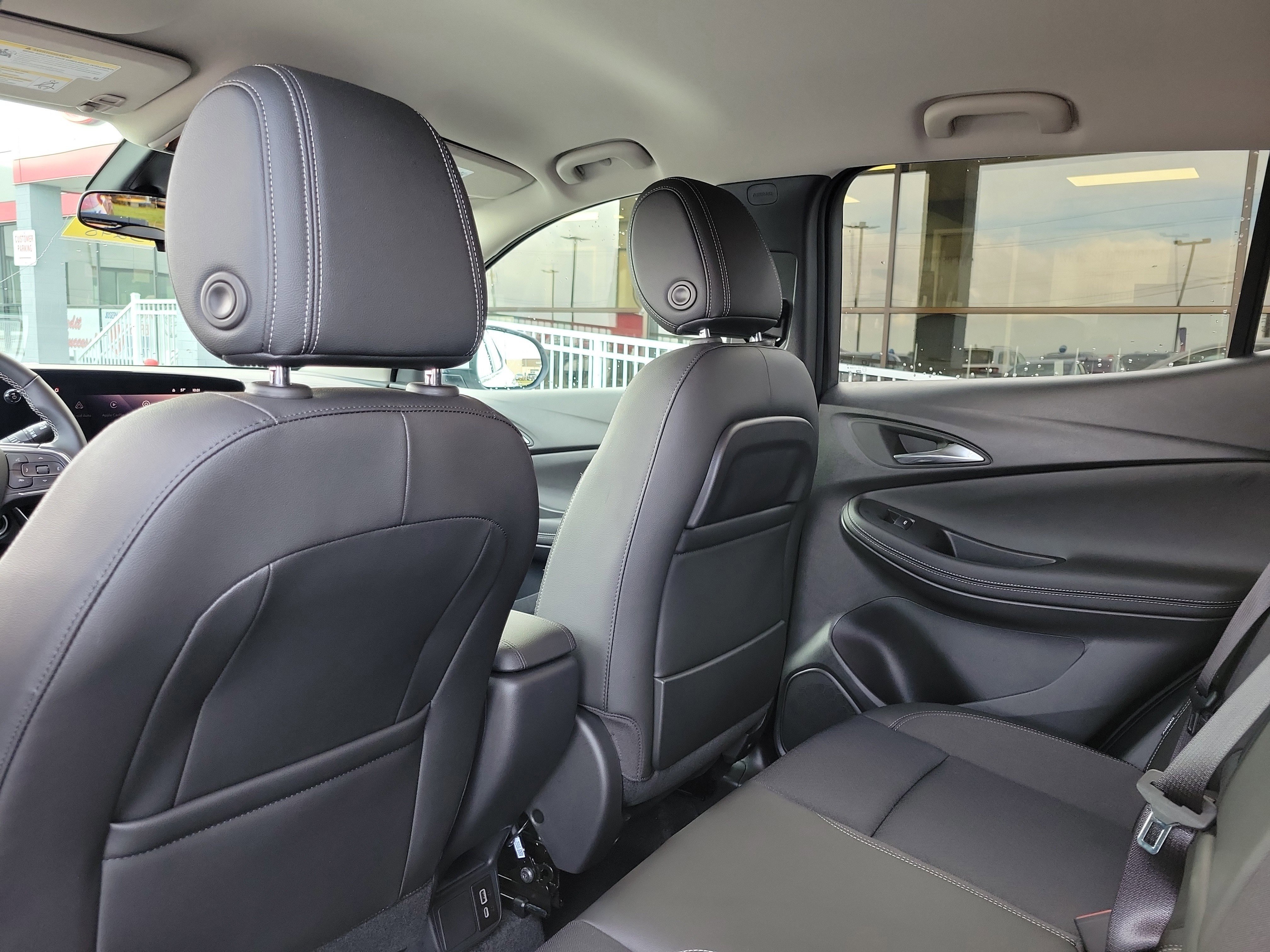 Used 2025 Buick Encore GX Preferred w/ Comfort Package image 14