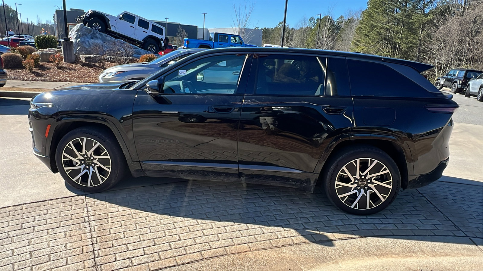 Used 2025 Jeep Wagoneer S Limited image 11