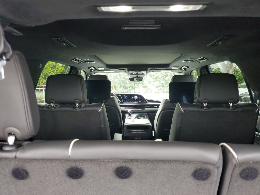 Certified 2024 Cadillac Escalade V w/ LPO, ONYX Package image 24