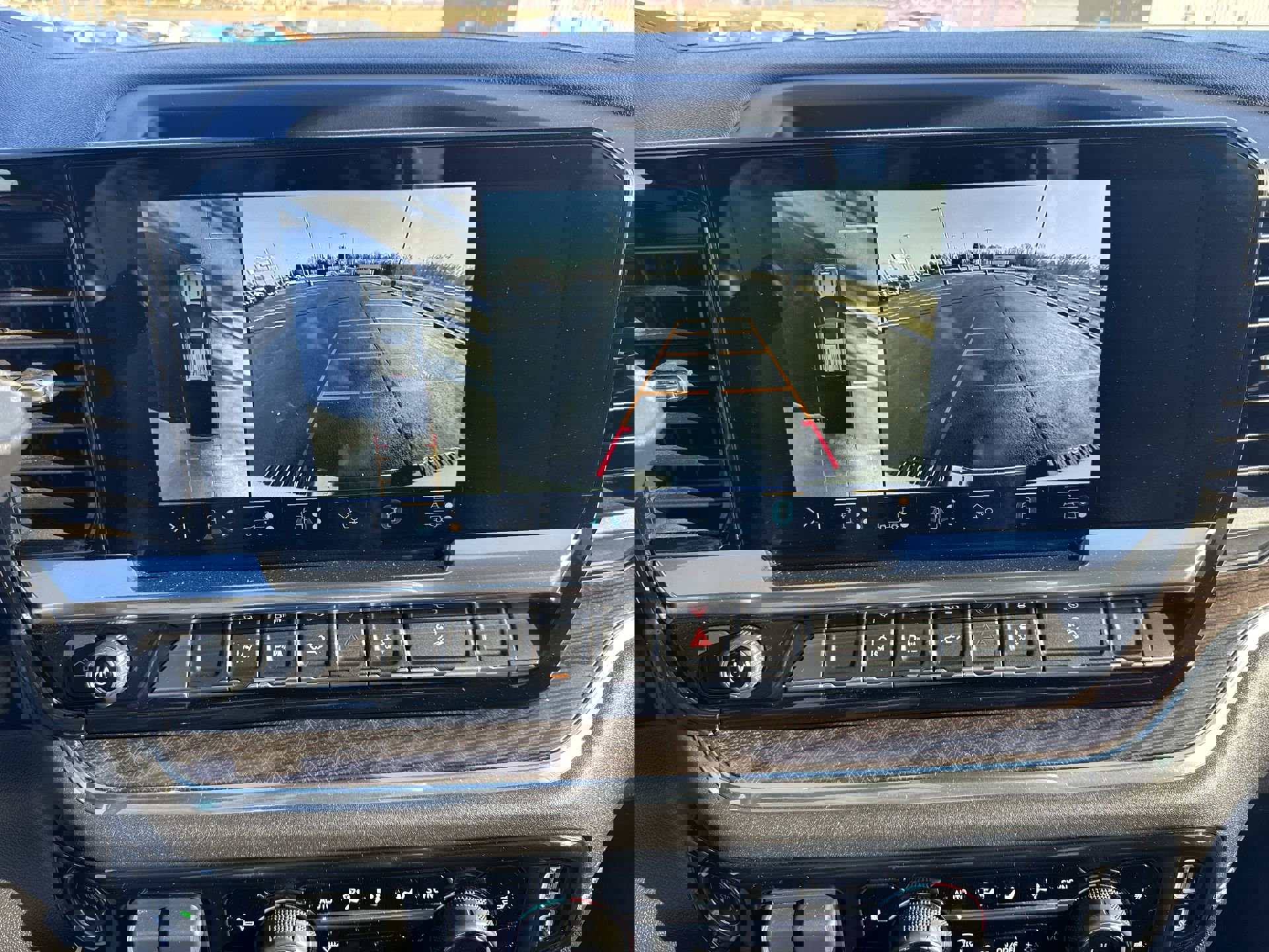 Certified 2024 Chevrolet Silverado 3500 LT w/ Safety Package image 17