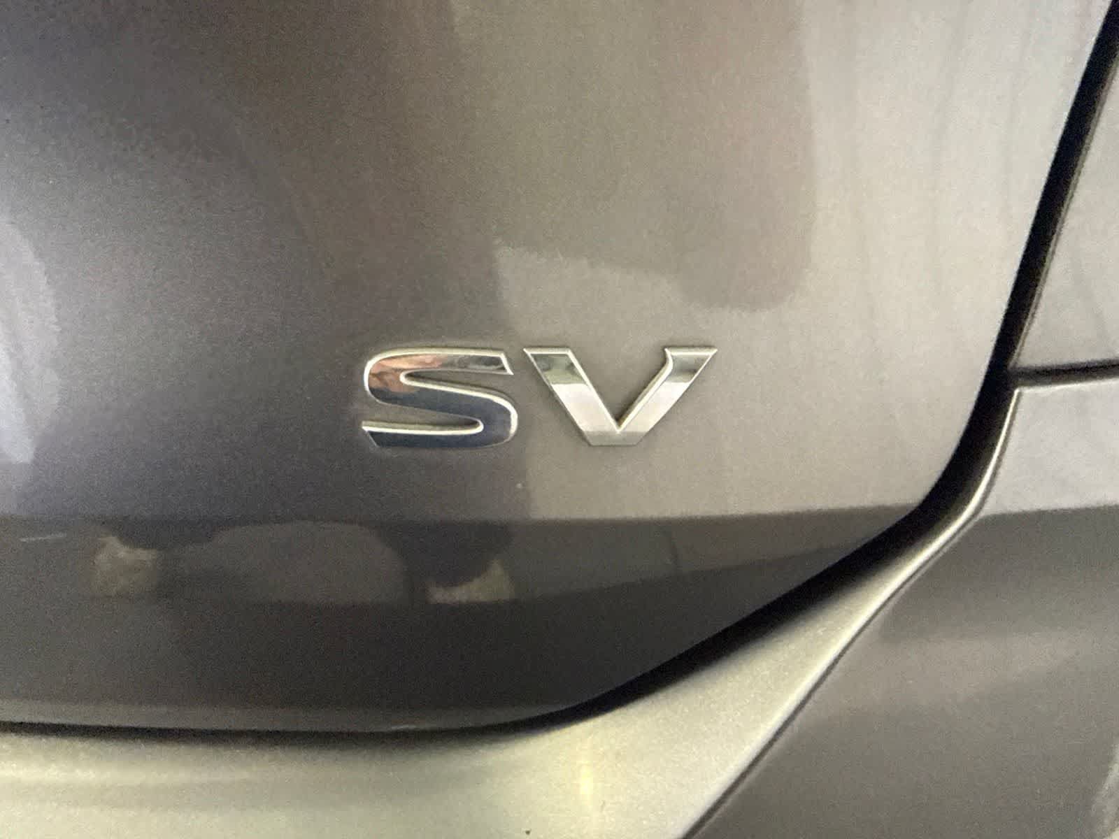 Used 2017 Nissan Rogue SV FWD image 12
