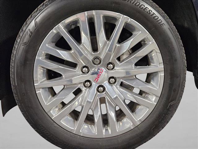 Used 2023 GMC Yukon XL Denali AWD/4WD image 23