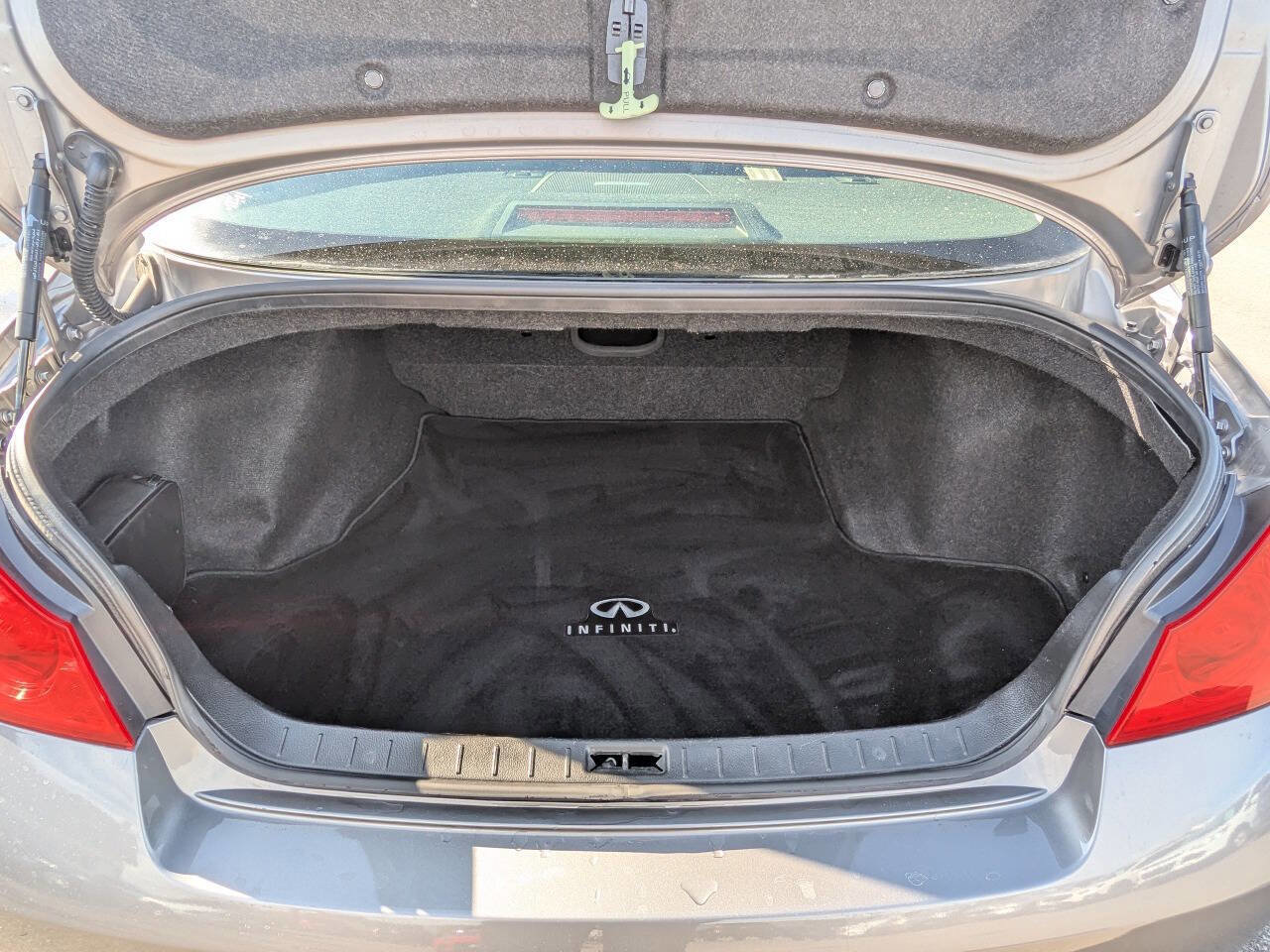 Used 2009 INFINITI G37 x Sedan w/ Premium Pkg image 27