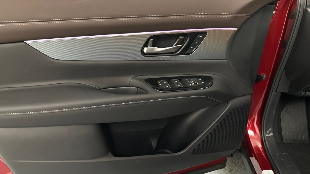 New 2025 Nissan Murano Platinum w/ Cargo Package AWD/4WD image 15
