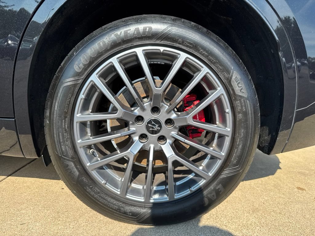 Used 2023 Maserati Grecale GT AWD/4WD image 26