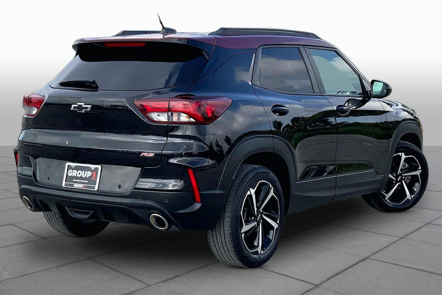 Used 2022 Chevrolet TrailBlazer RS w/ Sun and Liftgate Package FWD image 13