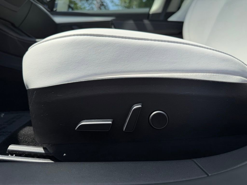 Used 2023 Tesla Model 3 Performance AWD/4WD image 11