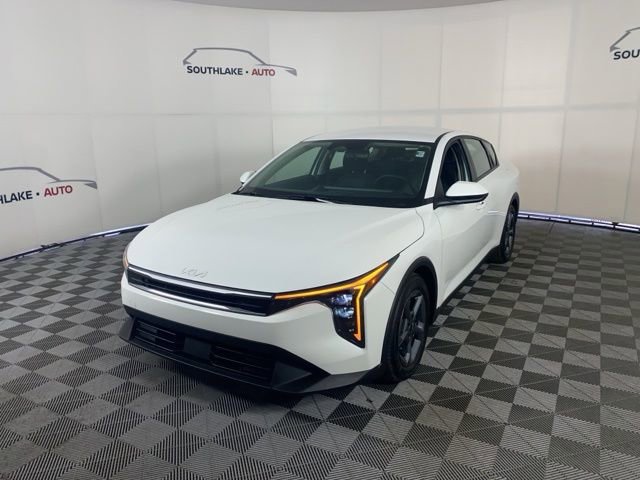 Certified 2025 Kia K4 LXS image 4