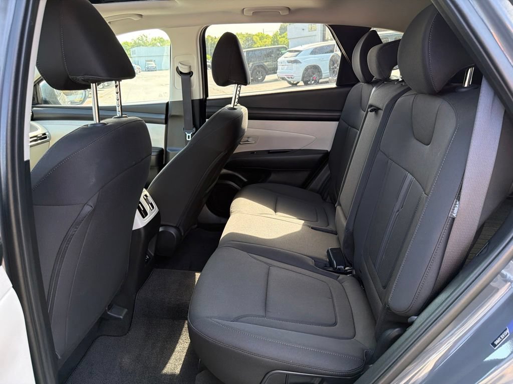 Used 2025 Hyundai Tucson SEL FWD image 35