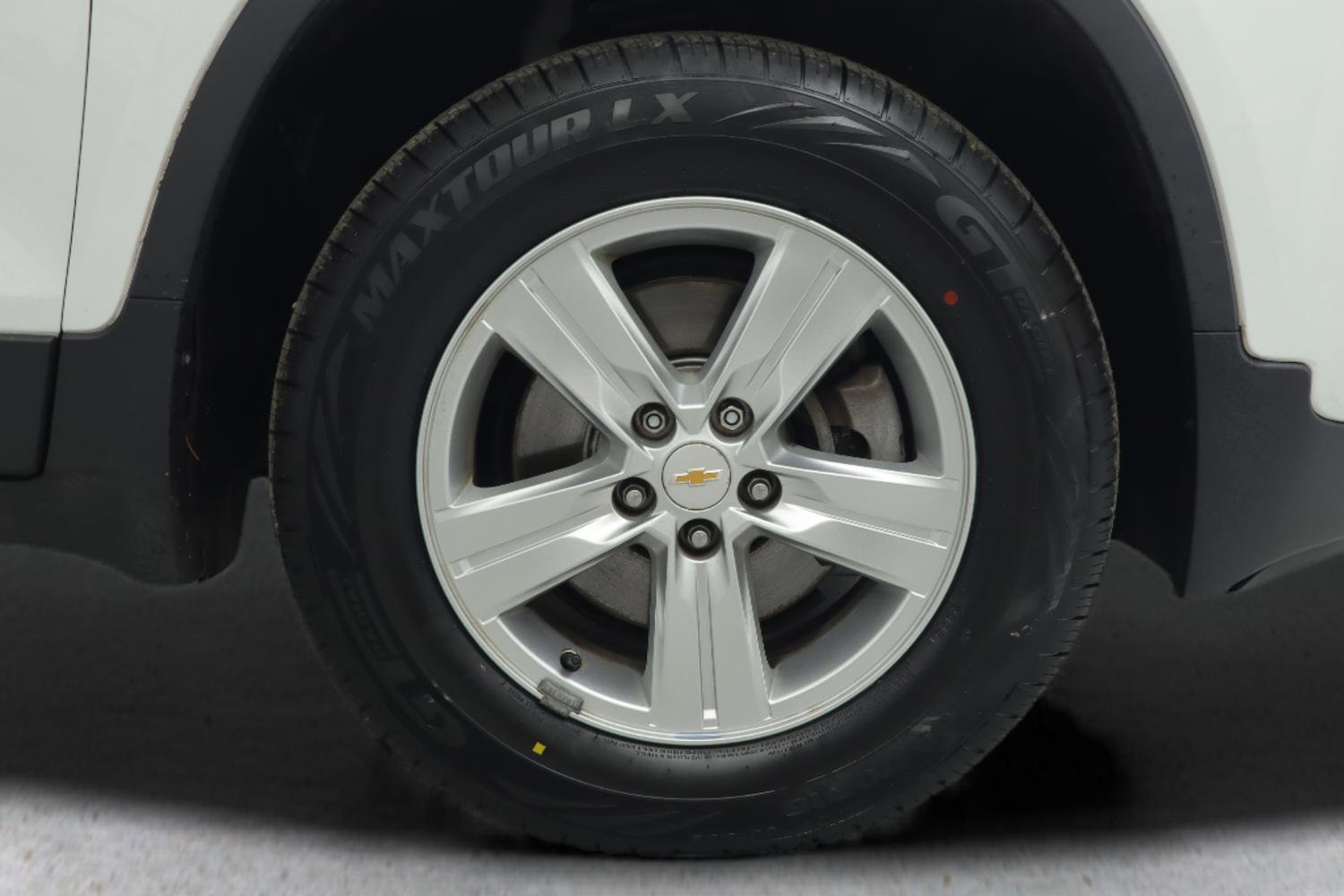 Used 2019 Chevrolet Trax LT w/ LT Convenience Package image 30