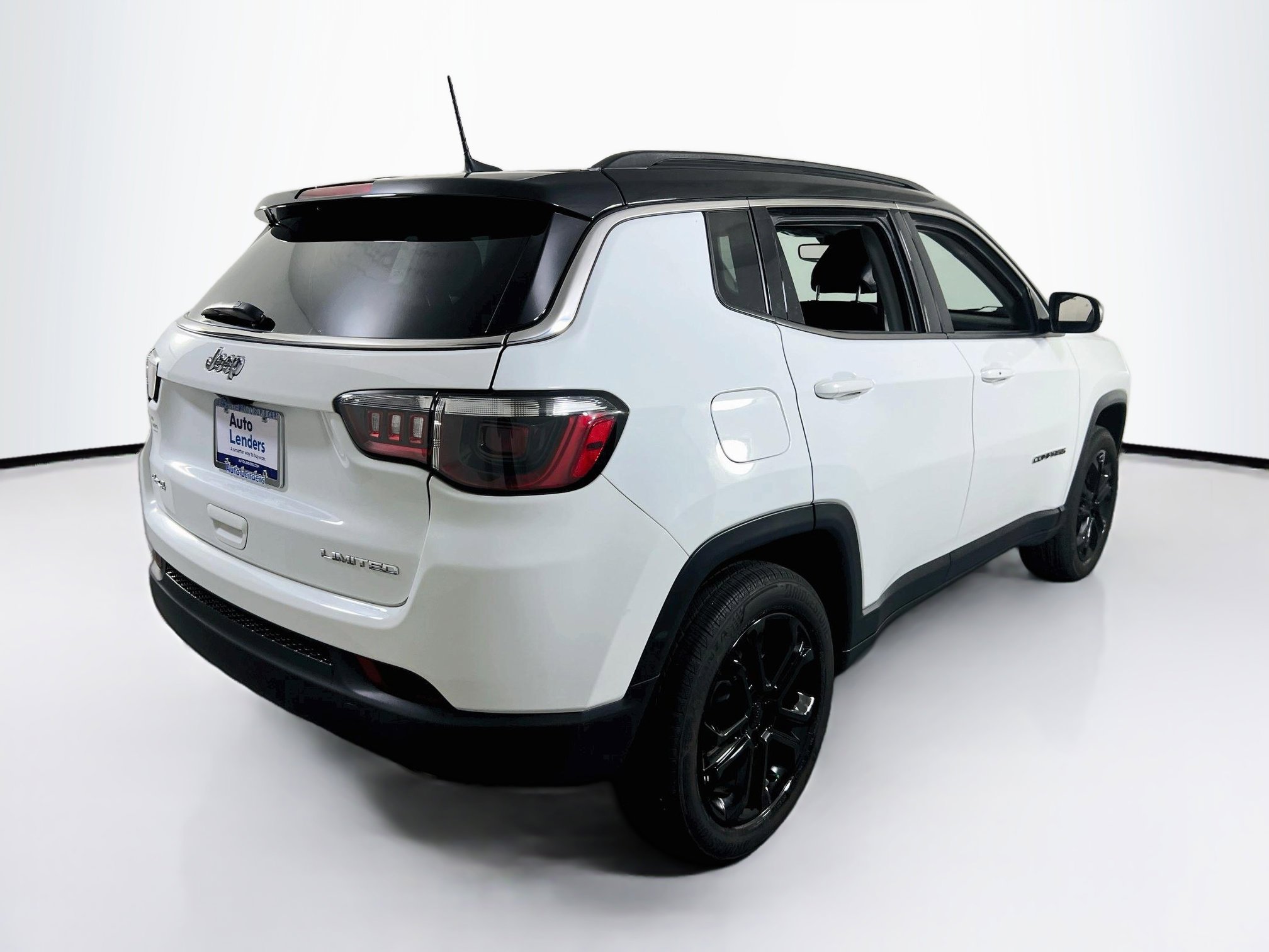Used 2022 Jeep Compass Limited image 5
