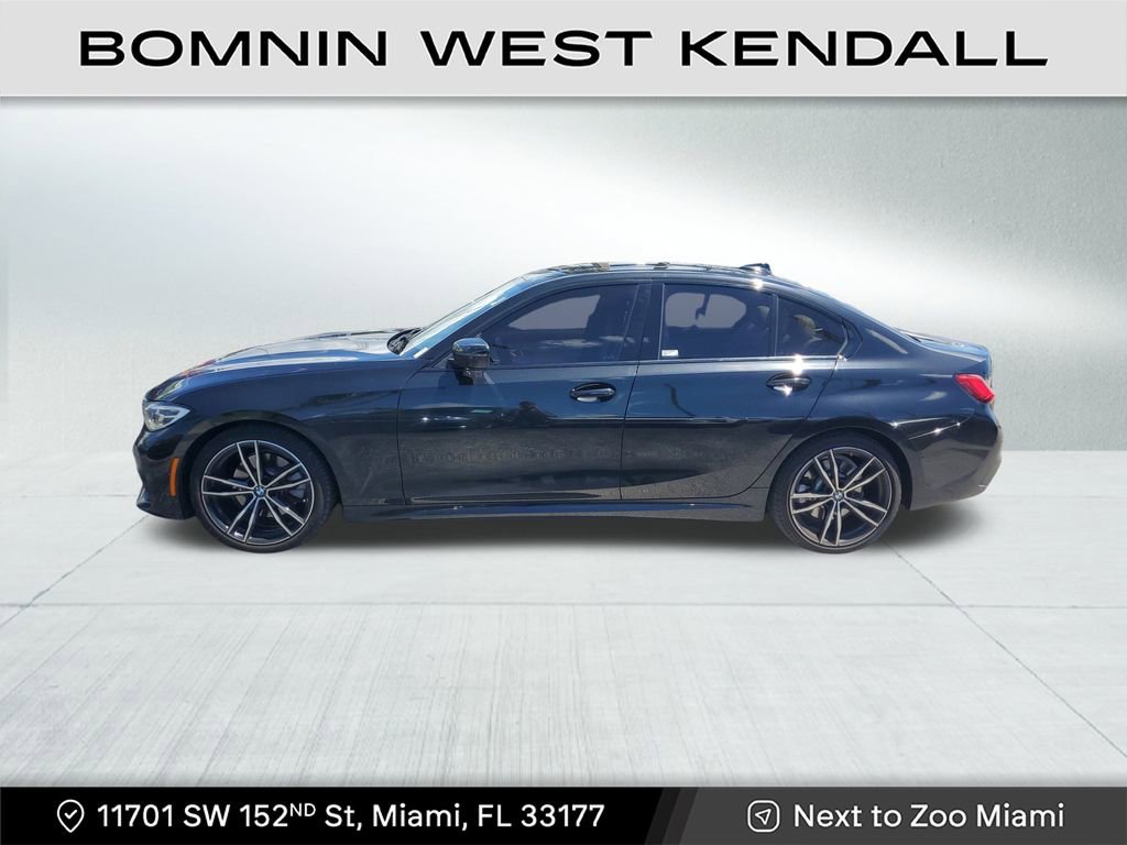 Used 2019 BMW 330i Sedan w/ M Sport Package image 4