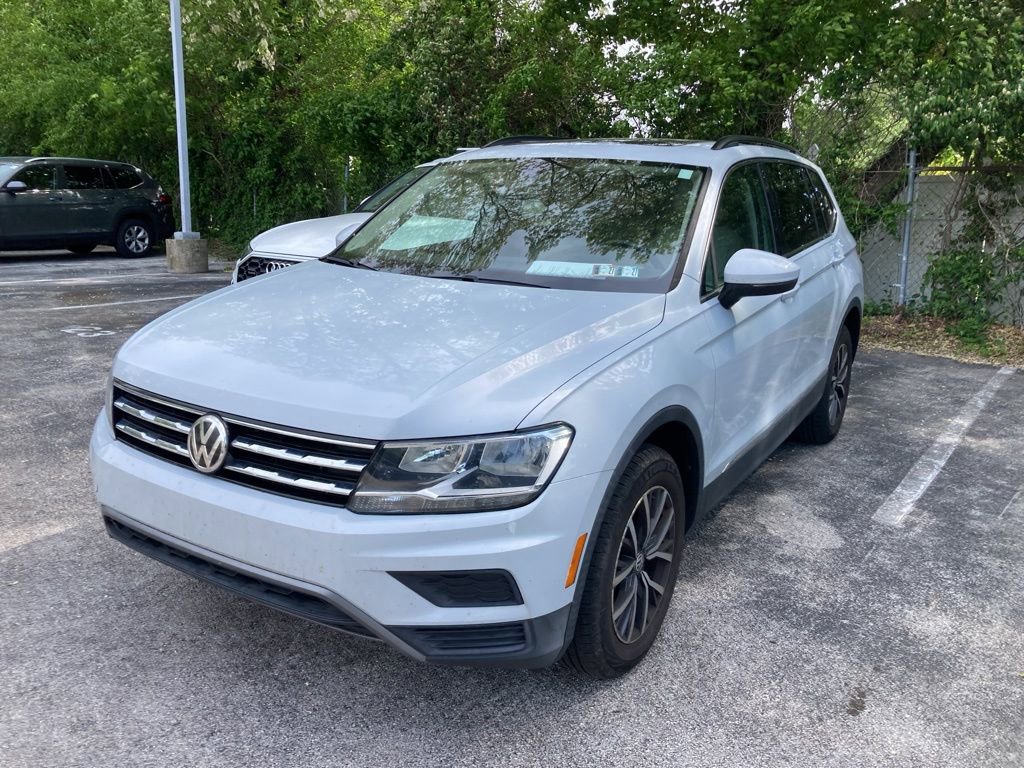 Used 2018 Volkswagen Tiguan SE AWD/4WD image 3