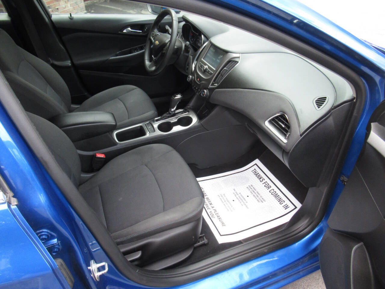 Used 2017 Chevrolet Cruze LT w/ Convenience Package image 12