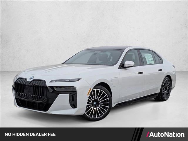 Certified 2026 BMW 750e xDrive AWD/4WD image 1