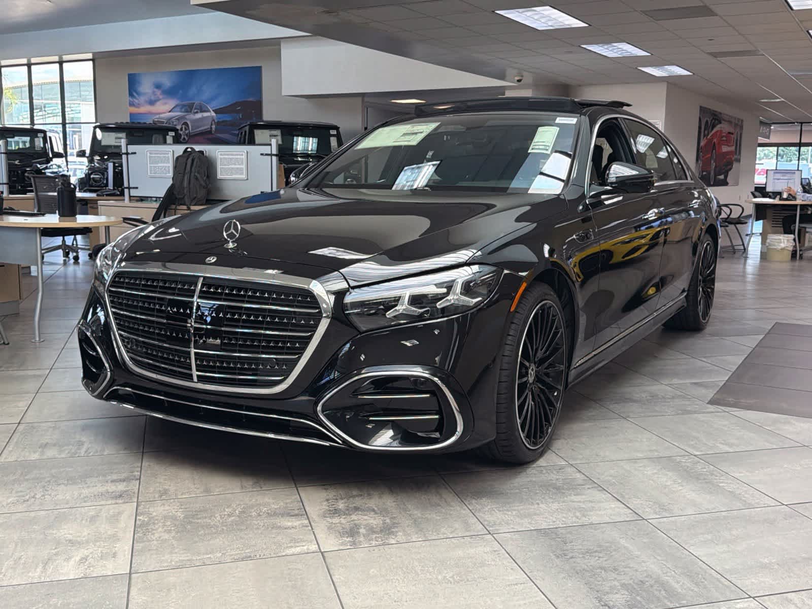 New 2027 Mercedes-Benz S 580 4MATIC Sedan image 3
