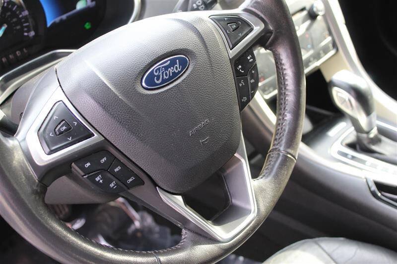 Used 2014 Ford Fusion Energi SE FWD image 20