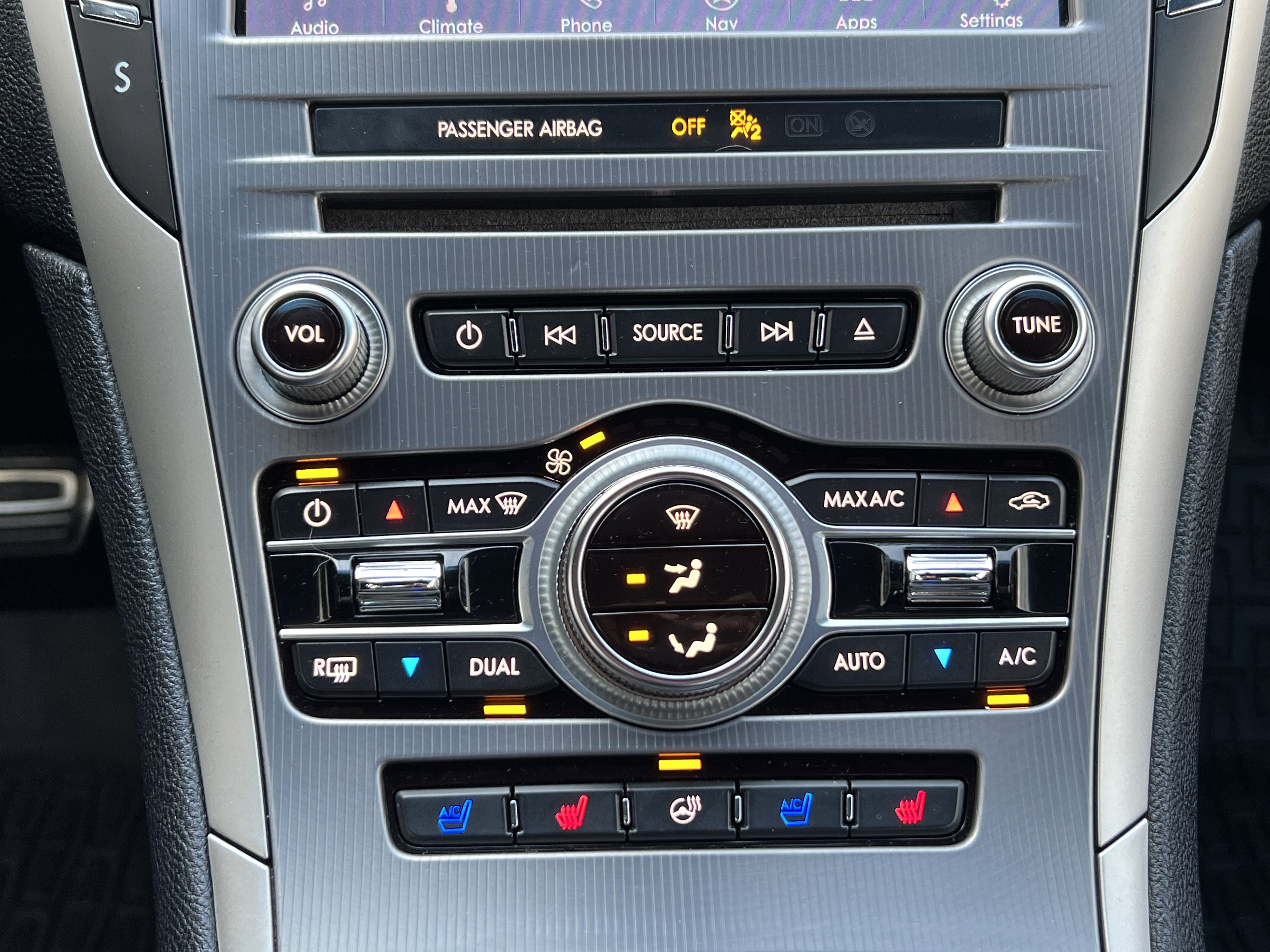 Used 2020 Lincoln MKZ Reserve w/ Luxury Package FWD image 31