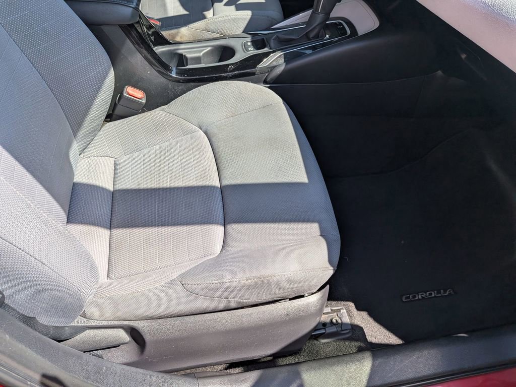 Used 2020 Toyota Corolla SE image 29