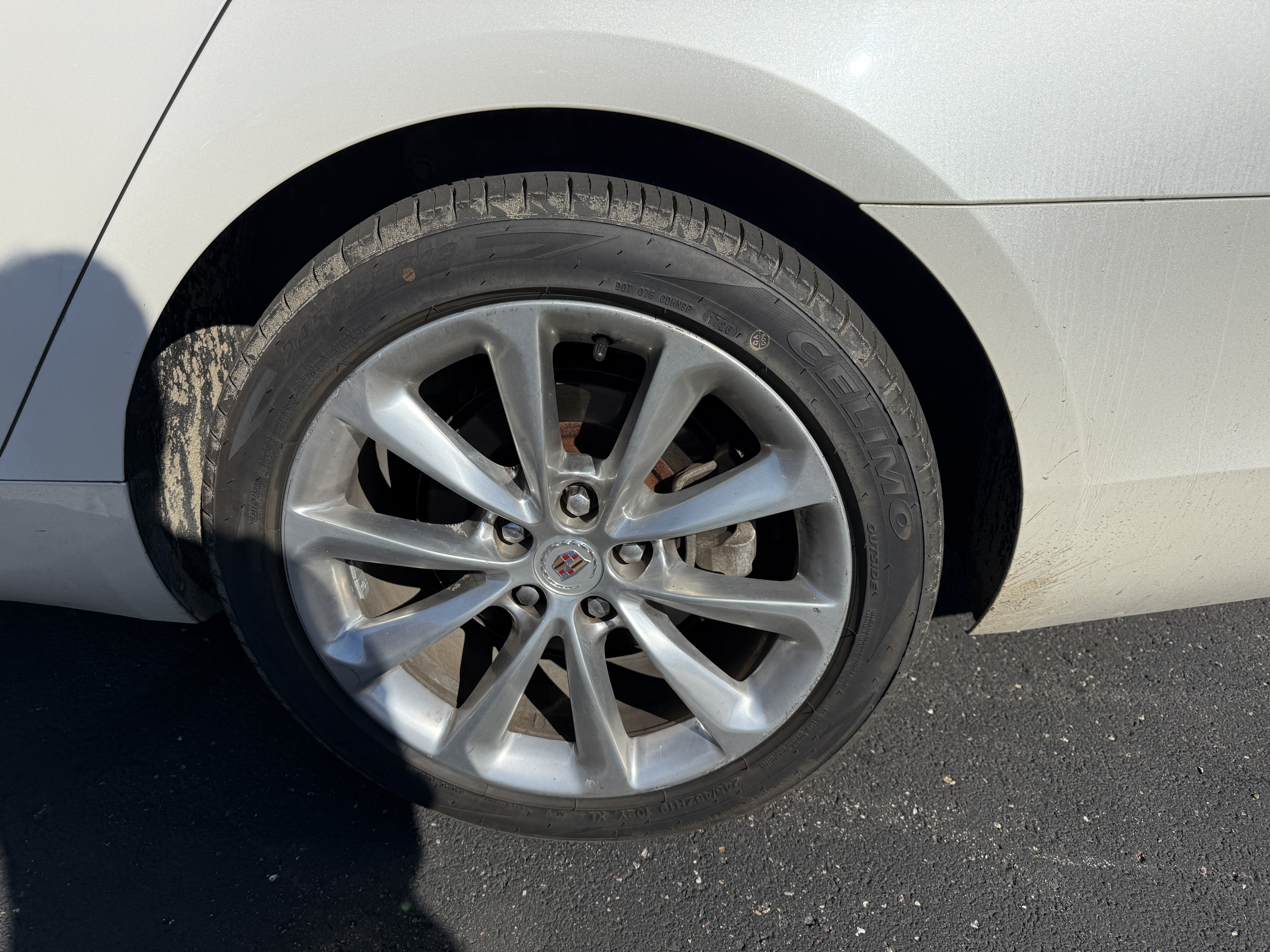 Used 2014 Cadillac XTS Luxury w/ Driver Awareness Package FWD image 10