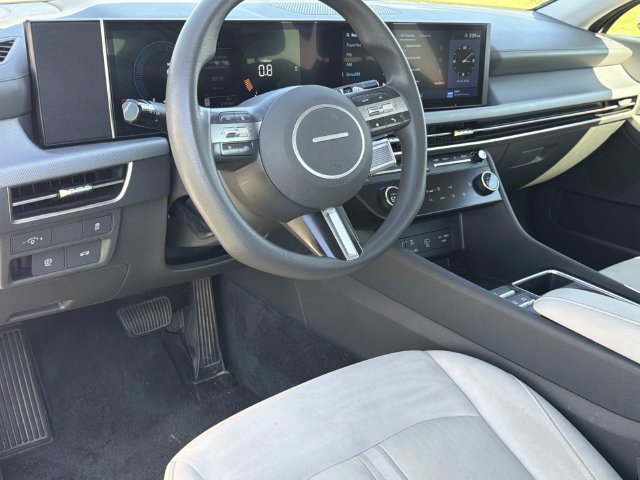 Used 2025 Hyundai Sonata SEL FWD image 19