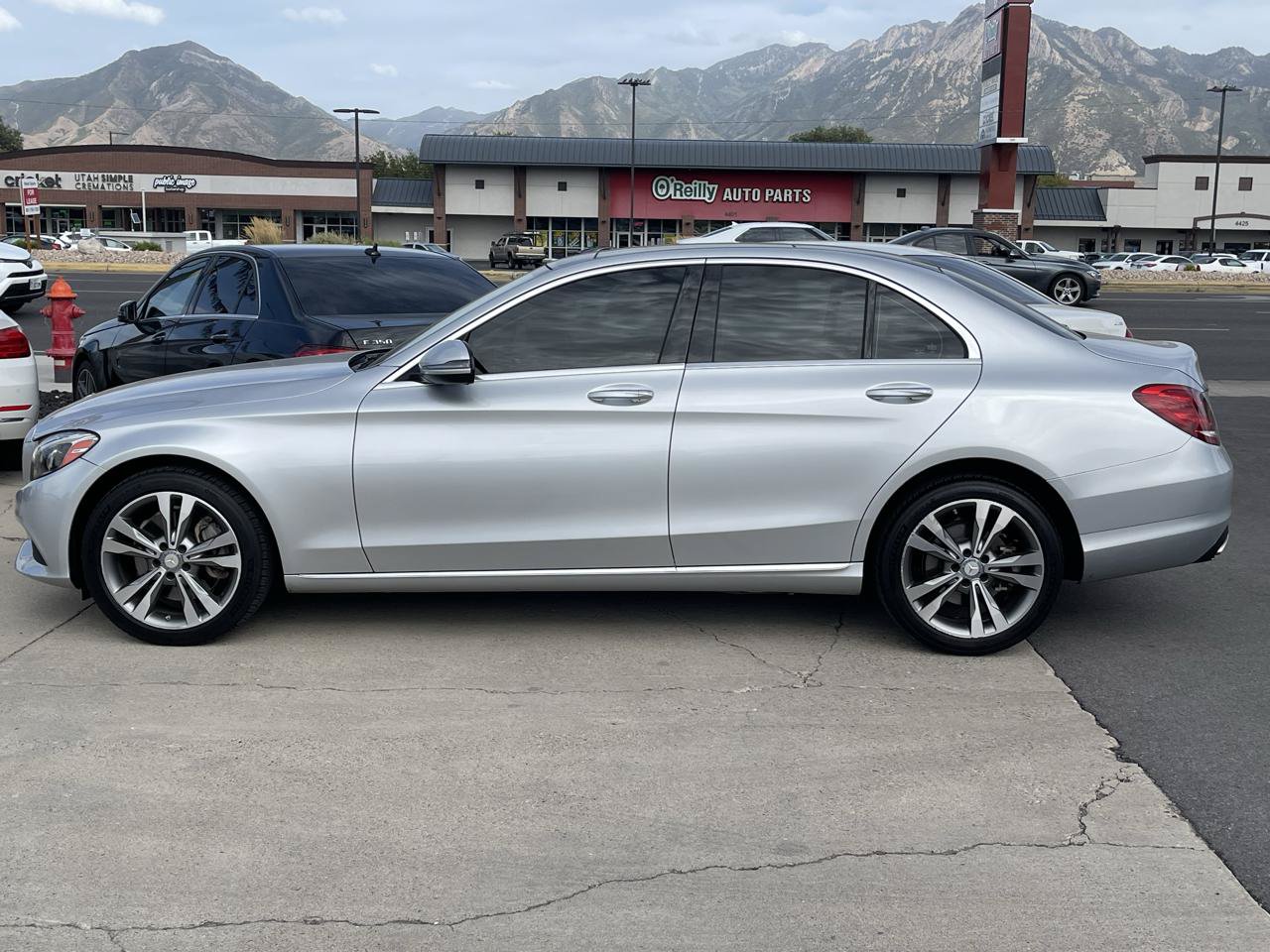 Used 2016 Mercedes-Benz C 300 4MATIC Sedan image 8
