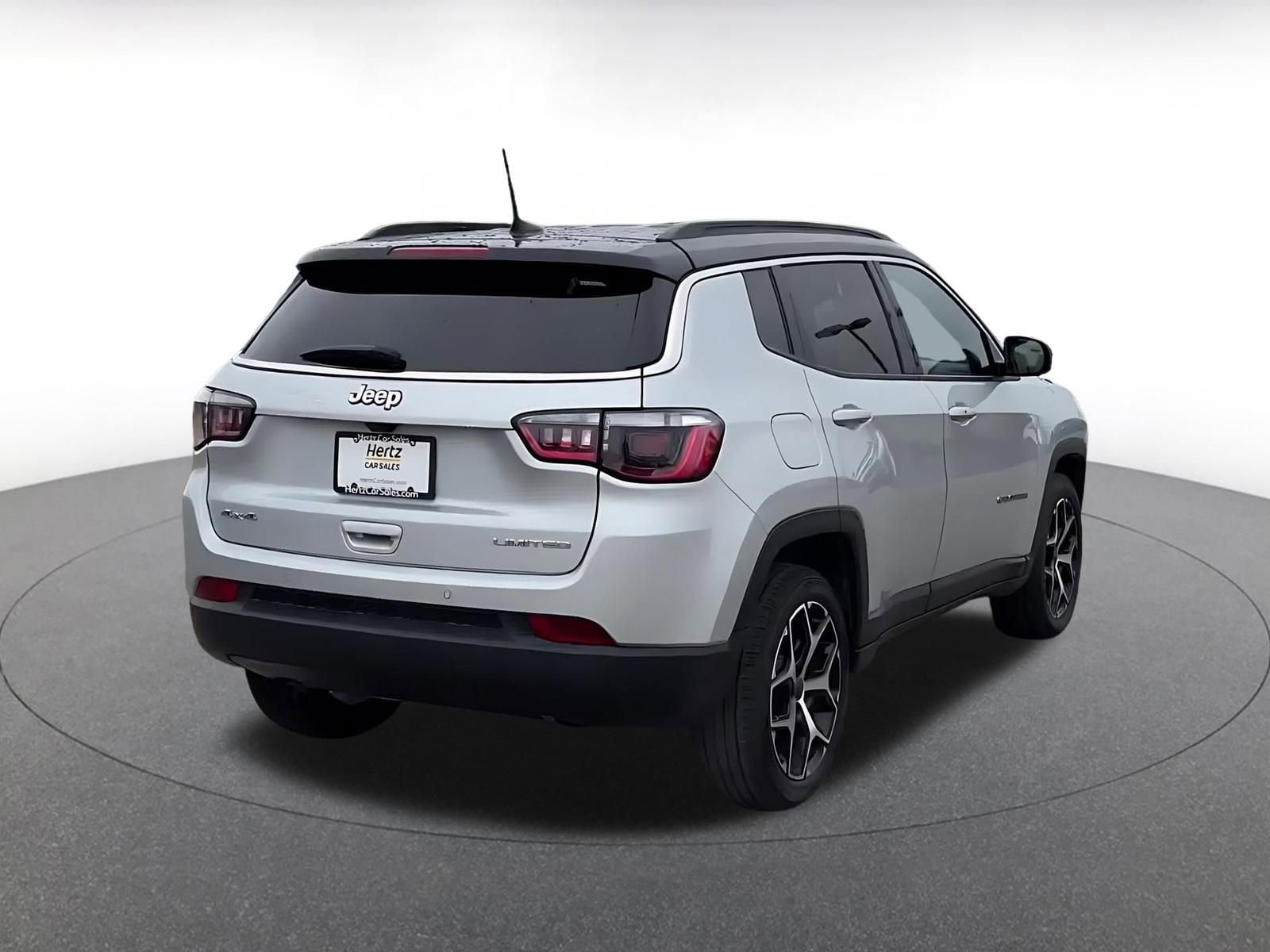 Used 2025 Jeep Compass Limited AWD/4WD image 14
