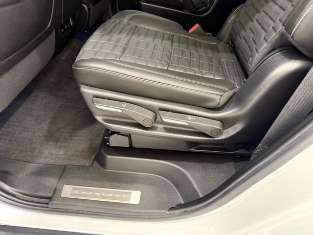 Used 2023 Cadillac Escalade Sport Platinum image 21