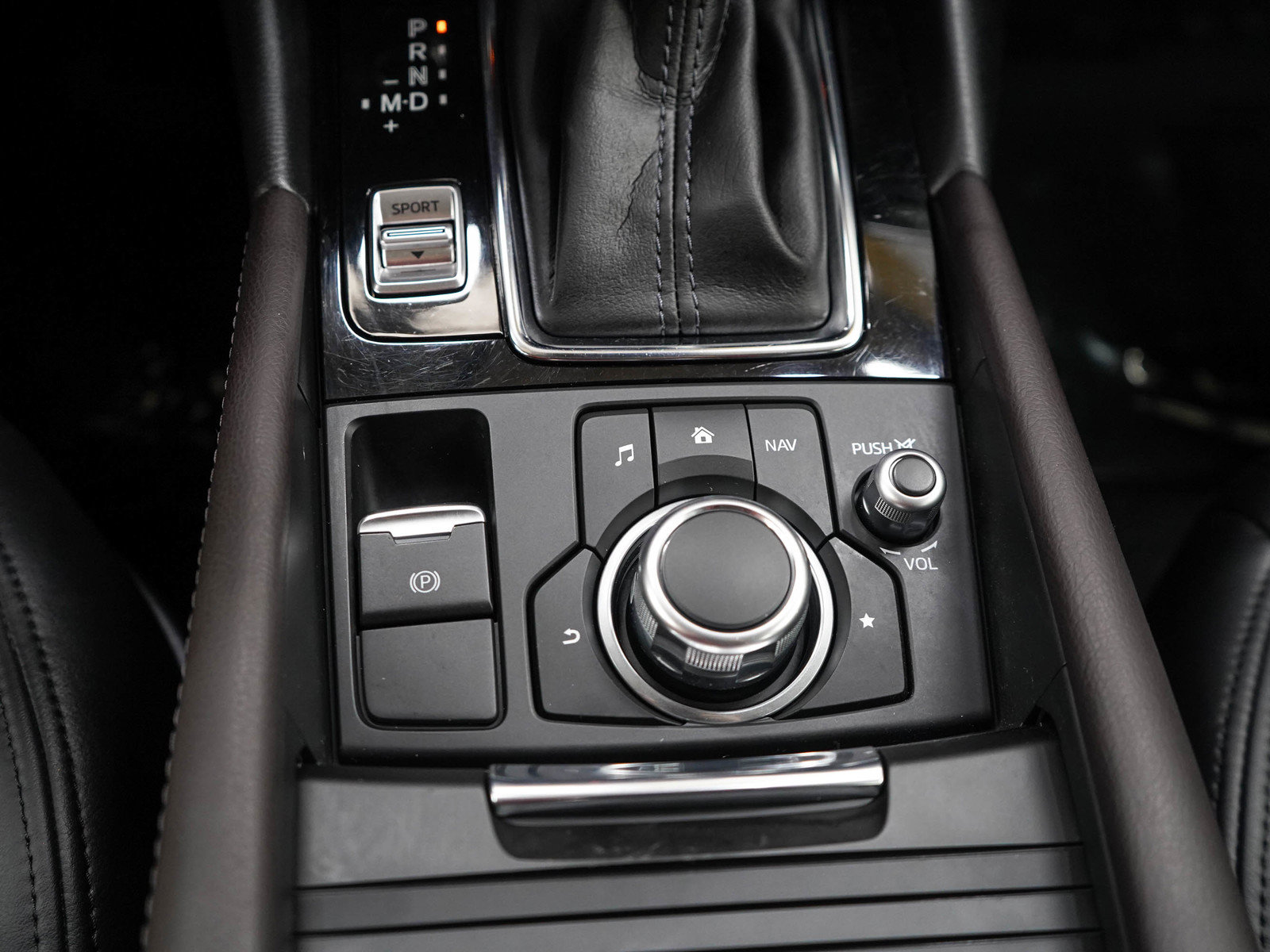 Used 2017 MAZDA MAZDA3 Touring FWD image 23
