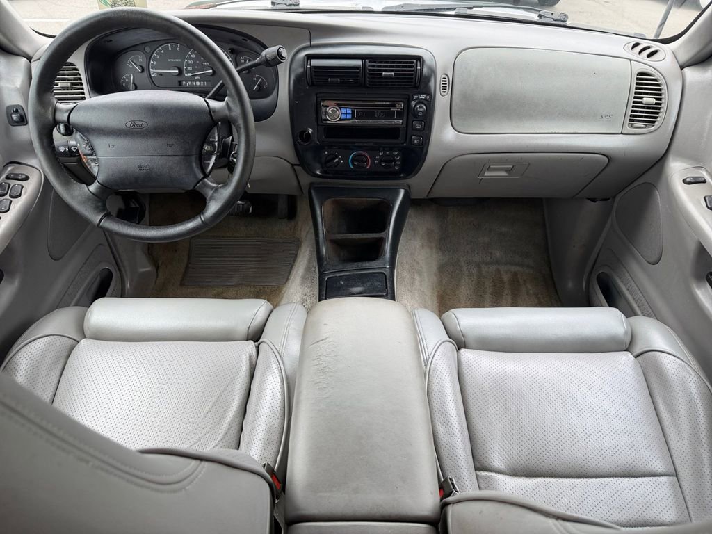 Used 1996 Ford Explorer XL RWD image 10