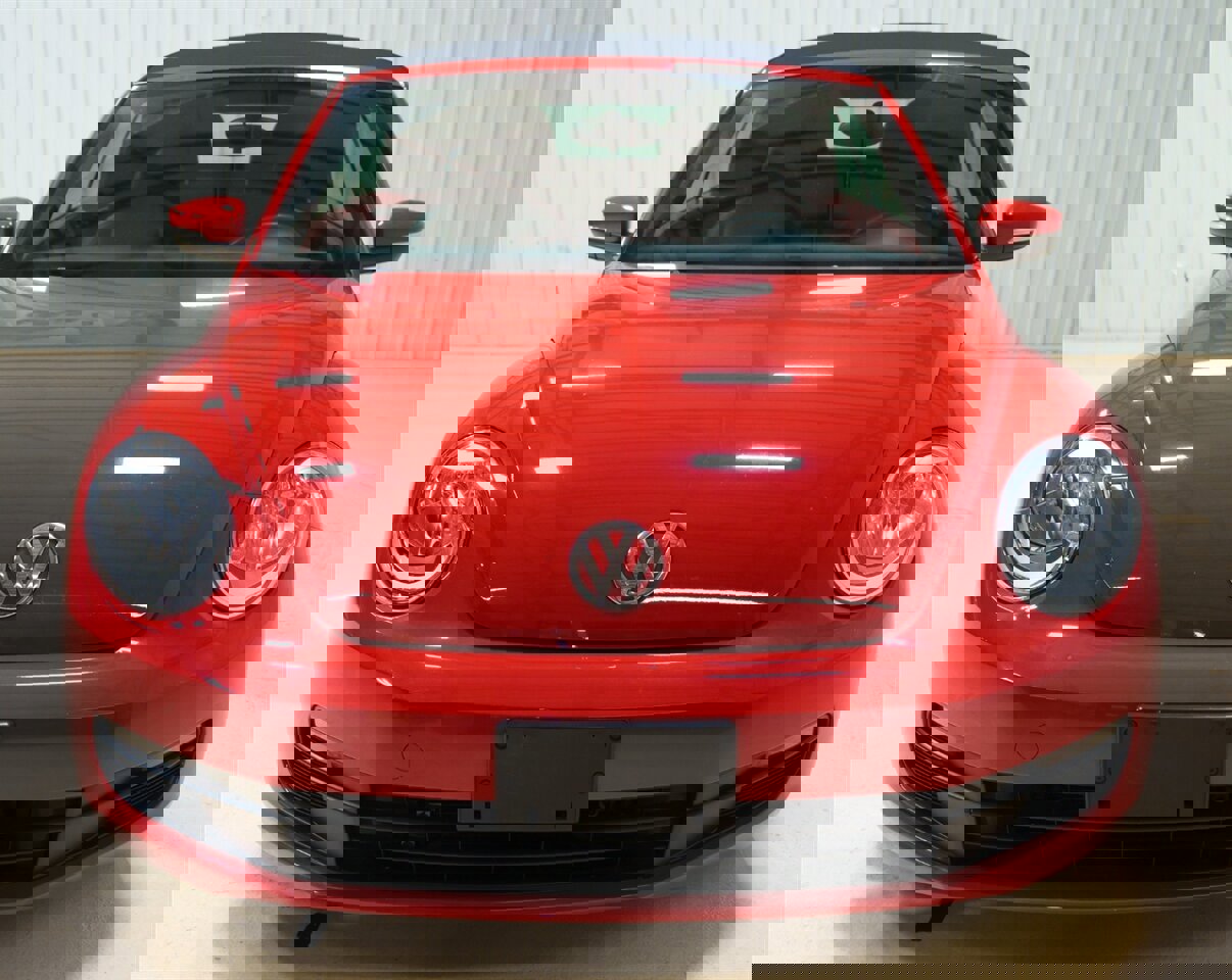 Used 2013 Volkswagen Beetle 2.5 image 13