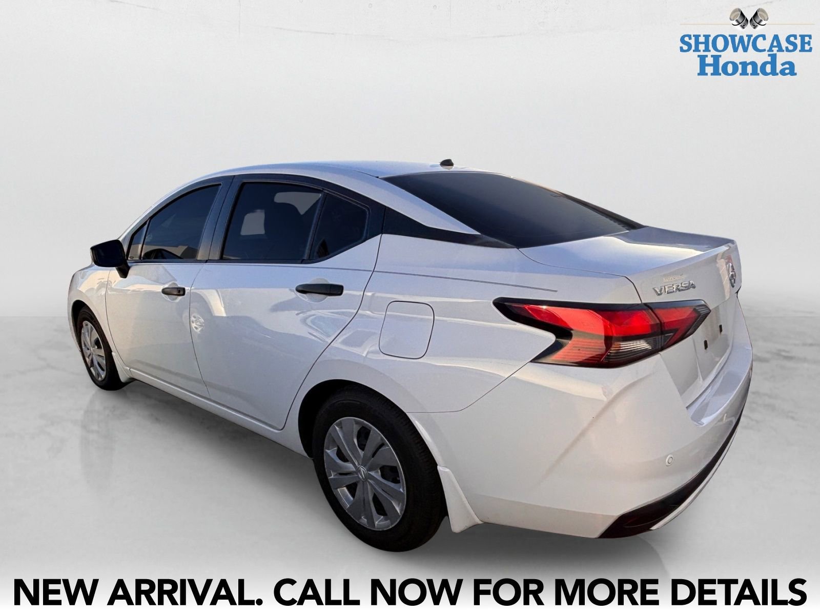Used 2020 Nissan Versa S FWD image 4