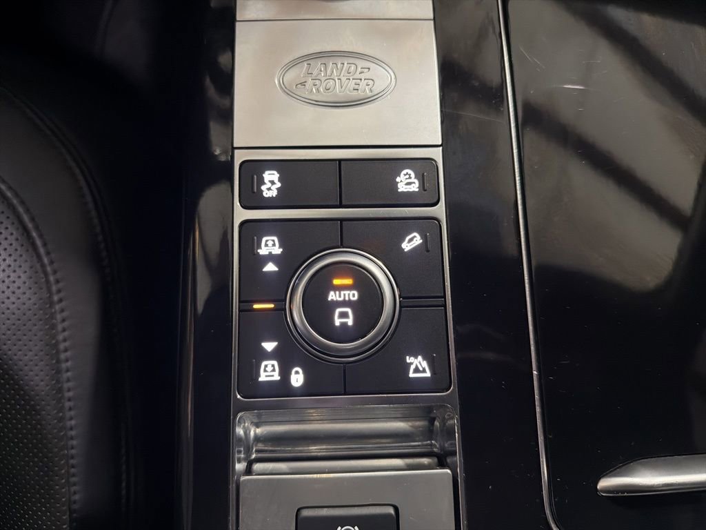 Used 2018 Land Rover Range Rover HSE image 21