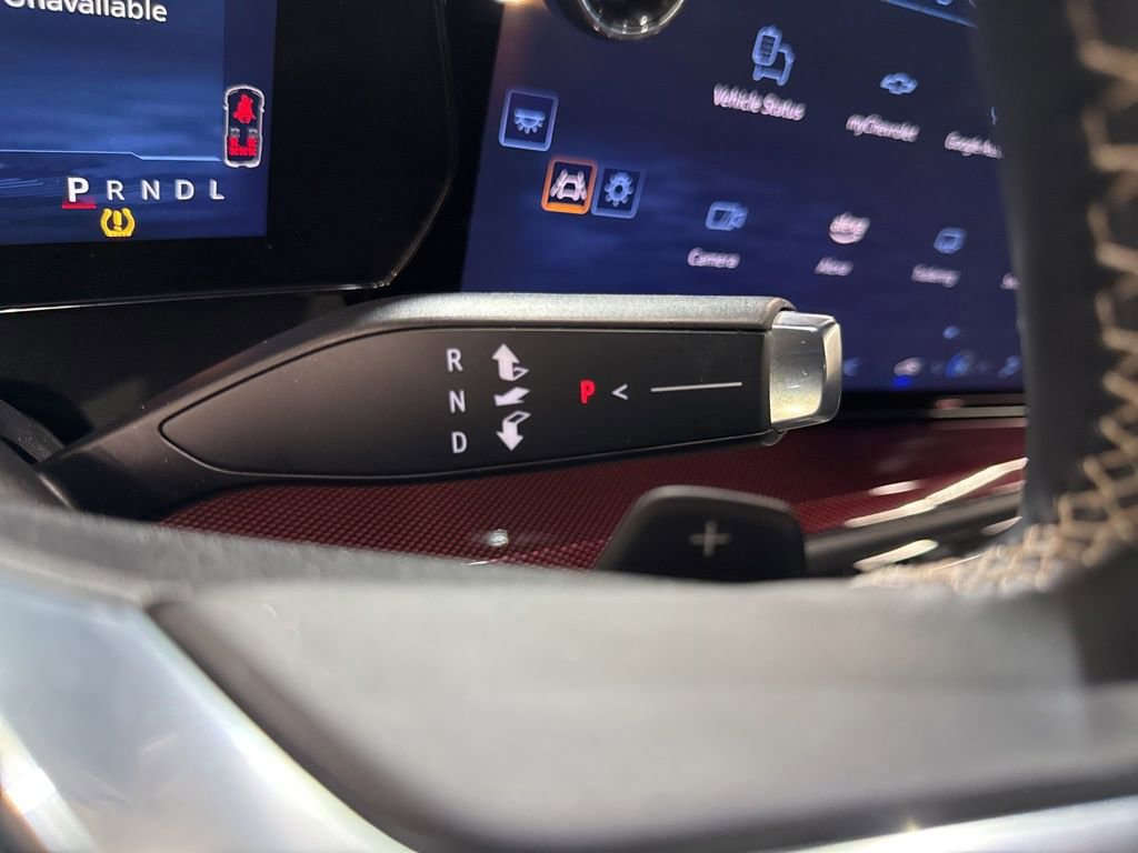 Used 2025 Chevrolet Traverse Z71 w/ Driver Confidence Package image 25