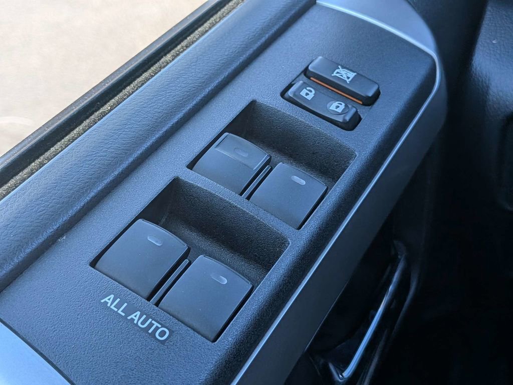 Used 2017 Toyota 4Runner SR5 Premium RWD image 29