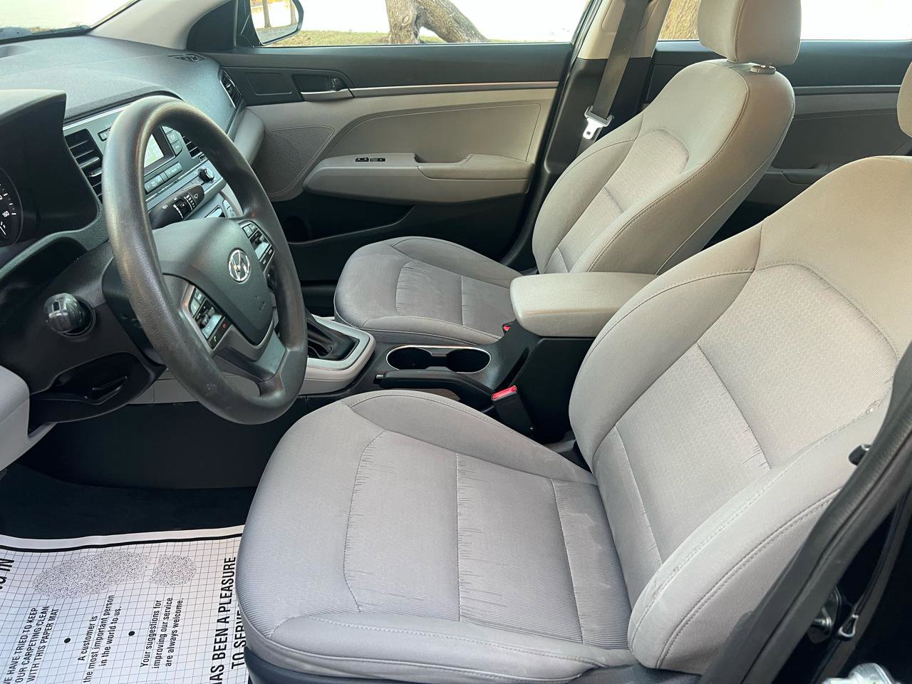 Used 2018 Hyundai Elantra SE image 30