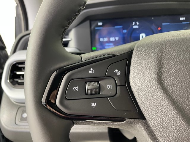 New 2027 Chevrolet Bolt LT w/ Comfort Package FWD image 7