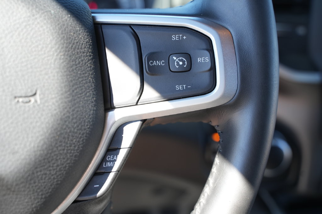 Used 2022 RAM 1500 Big Horn AWD/4WD image 32