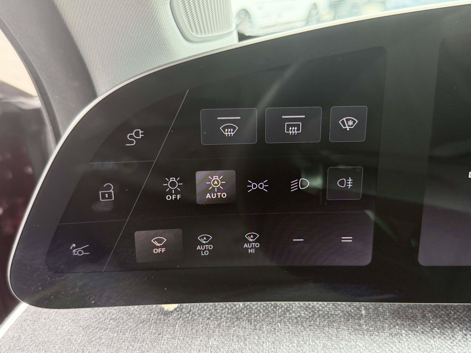 Used 2025 Lucid Air Pure RWD image 19