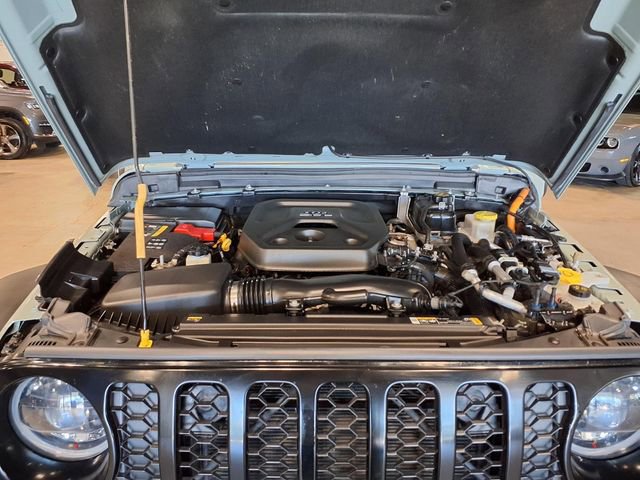 Used 2023 Jeep Wrangler Unlimited w/ Sun & Screen Package AWD/4WD image 12