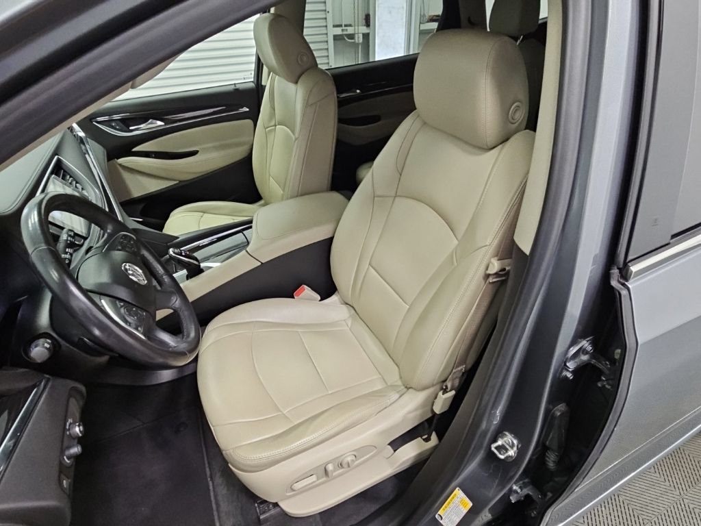 Used 2019 Buick Enclave Essence FWD image 26